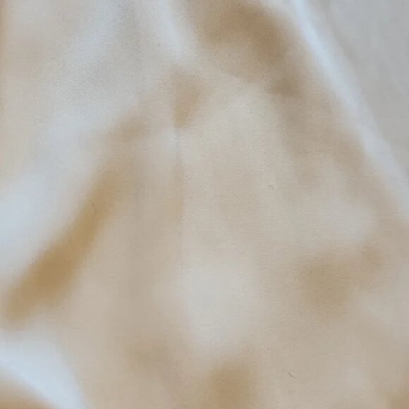 🍁 Elie Tahari stretch SILK Blouse 🍁 - Picture 9 of 9